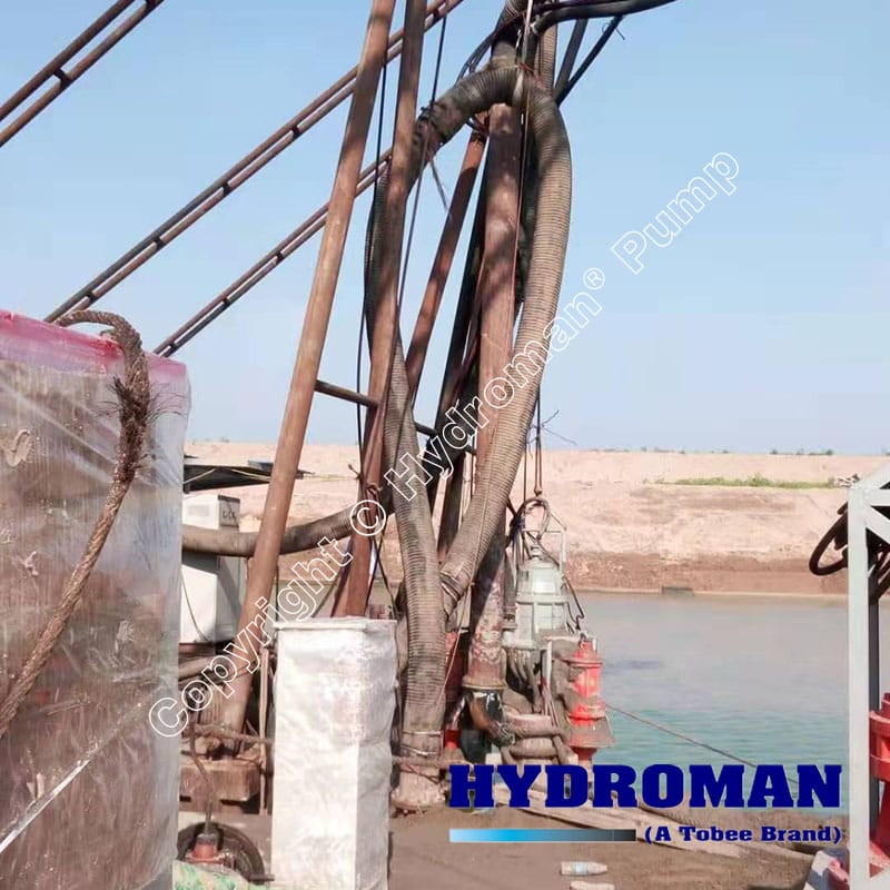 Submersible Dredging Pump with Dual Cutter Heads
