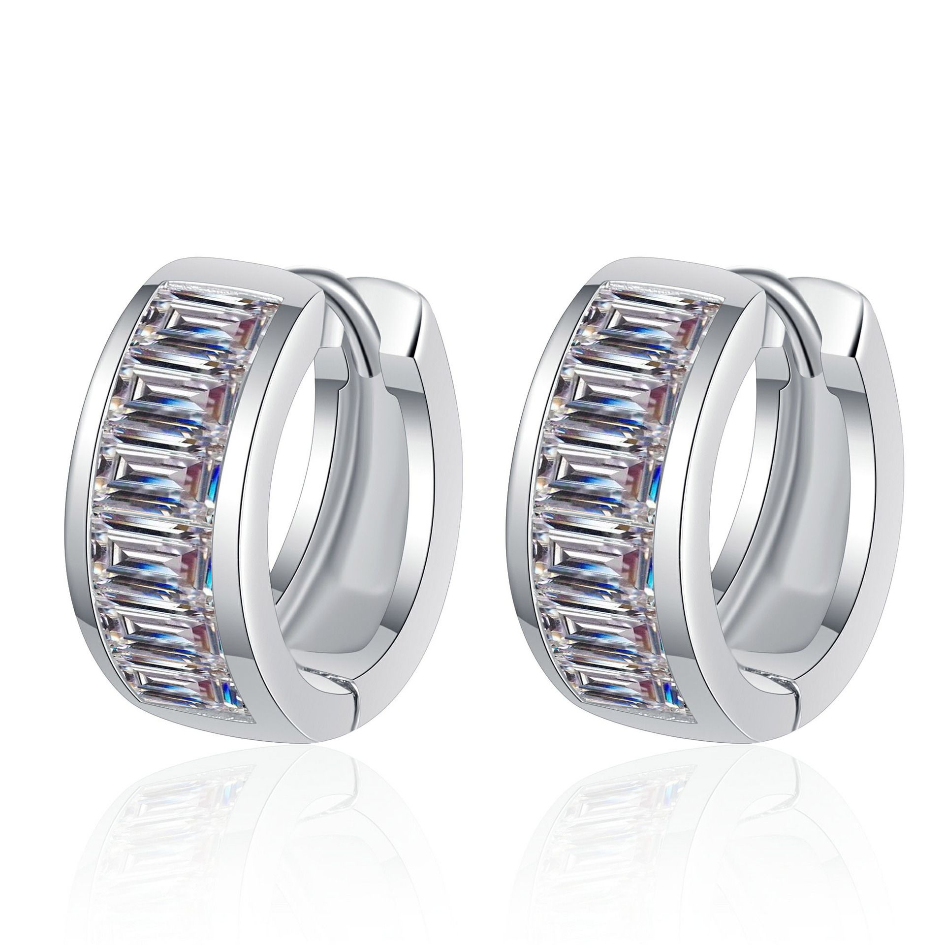 Elegant Oval Moissanite Stud Earrings: 925 Sterling Silver with Moissanite Plating