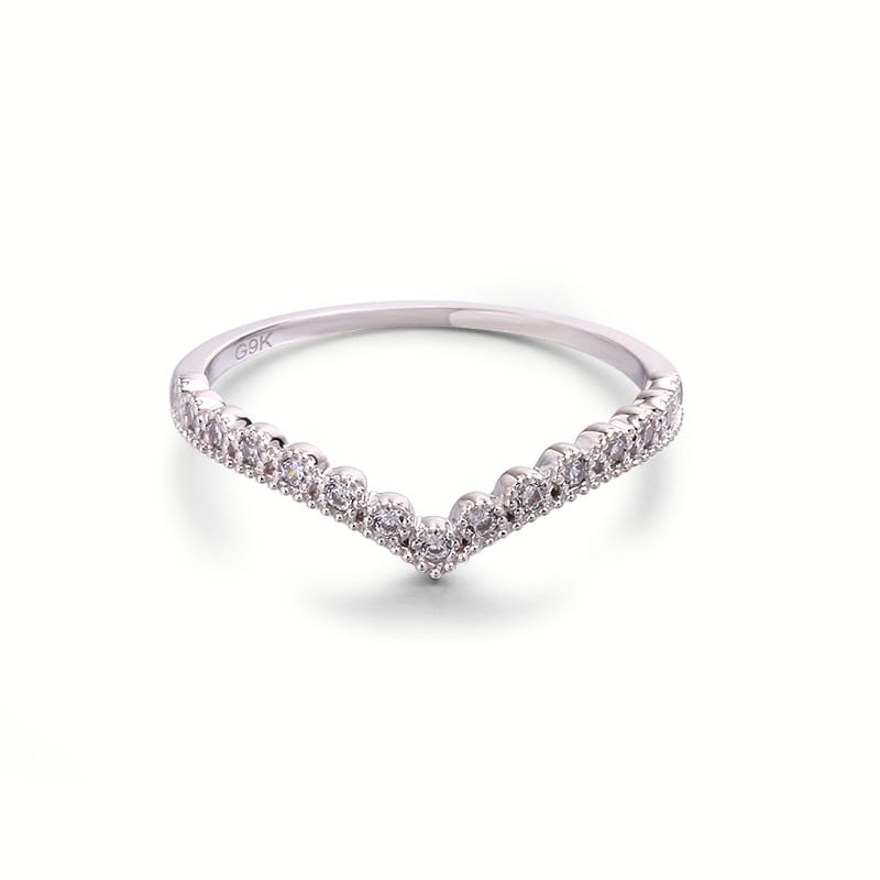 A simple and classic V-shaped engagement diamond ring made of white gold moissanite