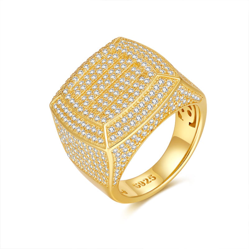 The S925 silver-studded moissanite men's ring is a fashionable and dazzling openwork ring with a hip-hop style