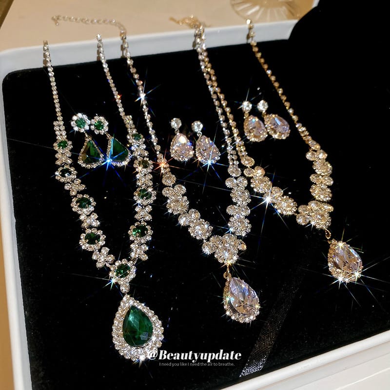 Water Drop Rhinestone Necklace Earrings Set for Women | Light Luxury Collarbone Chain | European American Trendy Jewelry Set — Silver Green