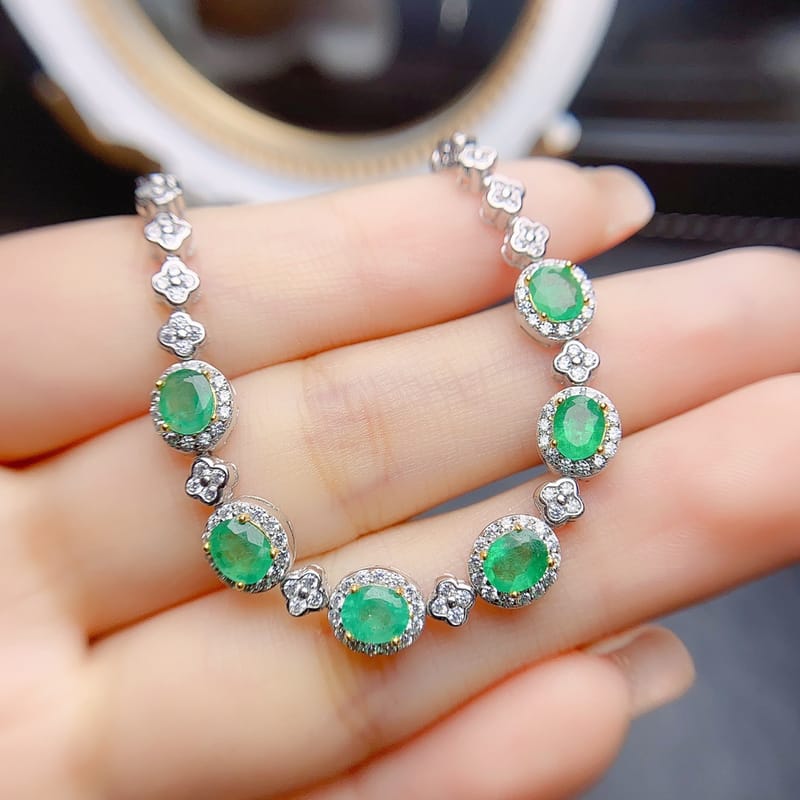 Factory wholesale explosions natural emerald bracelet S925 silver inlaid main stone 4*5 hot Europe and the United States a generation of hair
