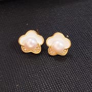Natural Freshwater Pearl Earrings Auspicious Clouds Small and Exquisite Pearl Earrings Light Luxury Niche 2024 New Earrings
