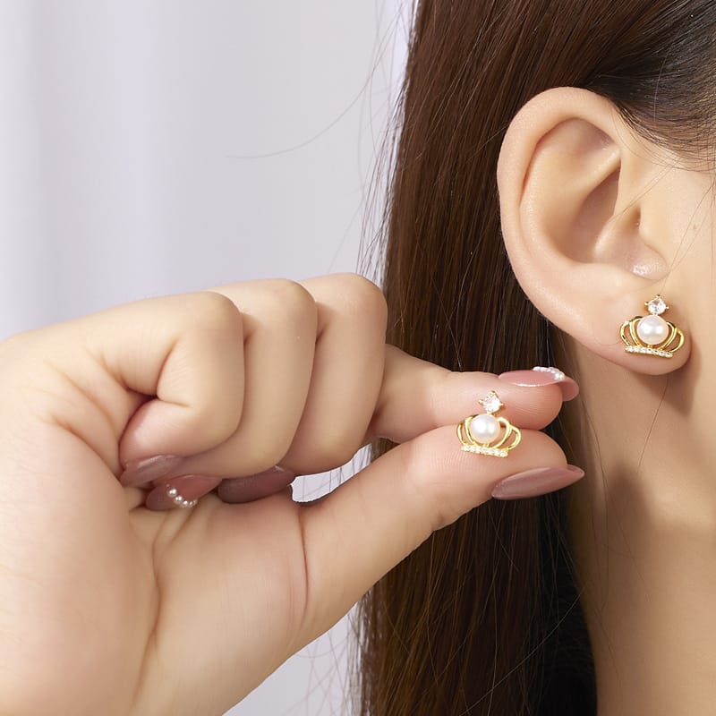 Crown zircon freshwater pearl earrings Korean feminine light luxury niche high-end earrings earrings source manufacturers