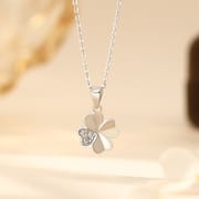 Abao 999 Pure Silver Light Luxury Four-Leaf Clover Necklace for Women, Korean Style, Simple Niche High-End Clavicle Chain Wholesale