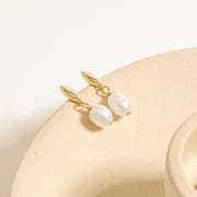 Light luxury niche S925 sterling silver natural pearl stud earrings women's French retro high-grade water drop ear jewelry