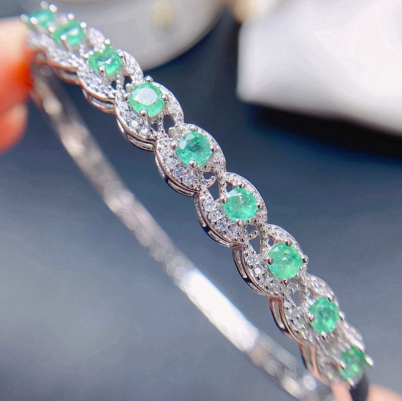 Small fresh bracelet 925 silver inlaid natural emerald bracelet women's buckle bracelet live TikTok supply