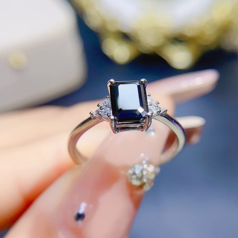 Small fresh simple U.S. imported black Mosan diamond ladies ring 925 silver 5*7 sugar black card drill pen