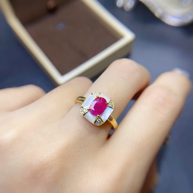 Shell fashion S925 silver natural old burn ruby ring 5*7mm double color live female ring a generation of hair