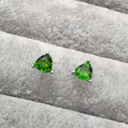 Simple angular stud earrings hit 925 silver inlaid with natural diopside