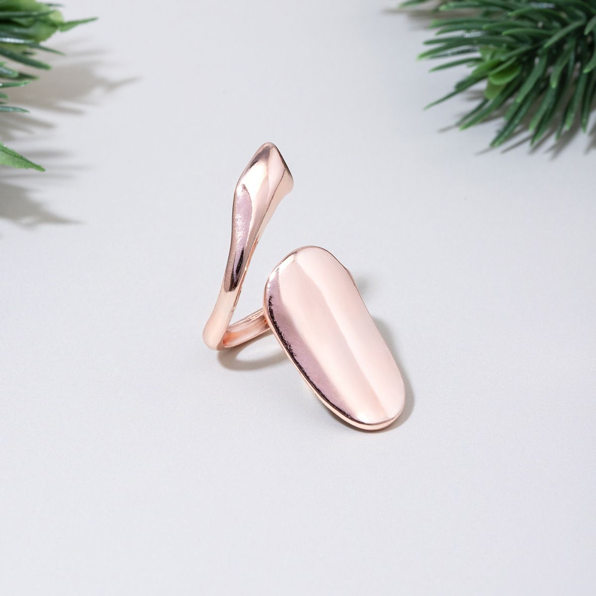 Cross-border Fangtuo alloy texture fashion nail ring extended finger nail ring jewelry spot
