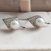 Natural Freshwater Pearl Earrings s925 Silver Needle Zircon One Leaf Pleasant Small and Exquisite Niche Design Earrings New