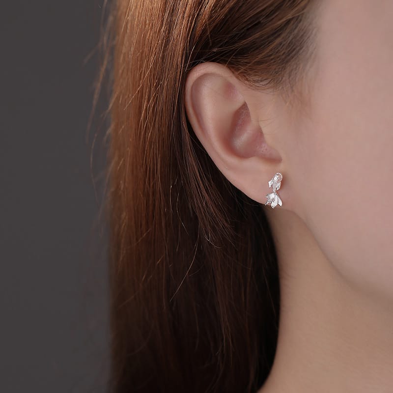 Po S999 Foot Silver Light Luxury Koi Screw Earrings Female Temperament Unique Small New Chinese Style National Style Earrings