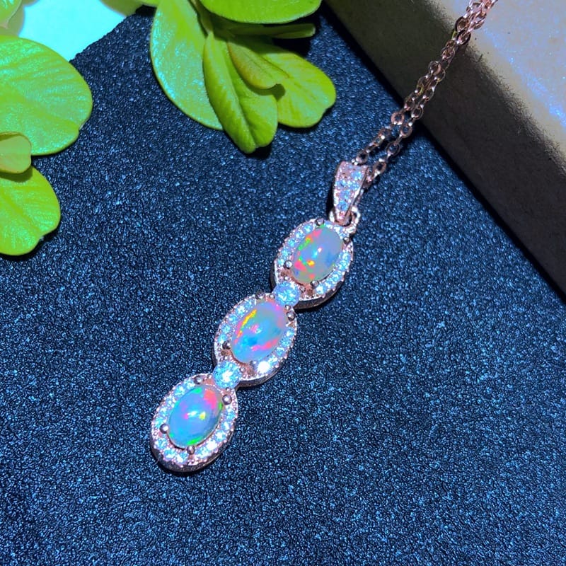 Natural Opal Opal Fire color dazzle pendant 925 silver fire color good factory wholesale