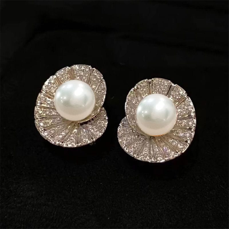 European and American French Style Sea Shaped Spiral Pearl Design Earrings Fine Zircon Light Luxury Fashion Earrings for Women
