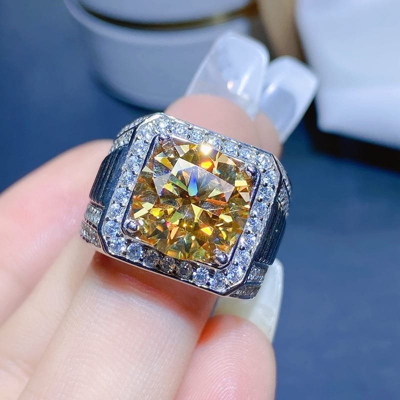 Men's diamond ring. 5 karat Yellow Diamond men's ring tested diamond pen with GRA certificate D color