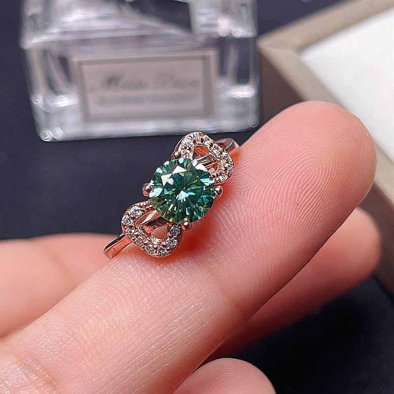 1 karat Green Mosang Diamond Women's Ring GRA Certificate Black Card Waist Code 925 Silver Plated Platinum