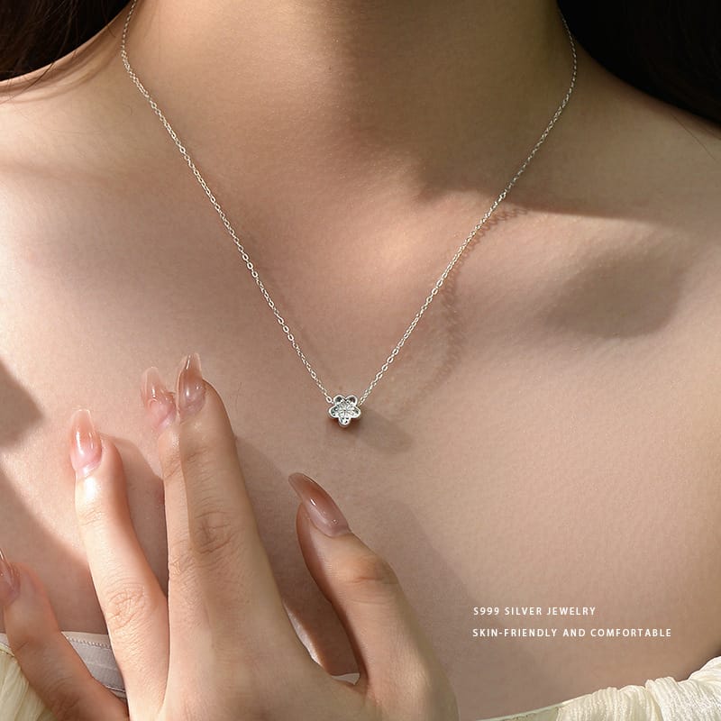 Bao S999 pure silver plum necklace small exquisite simple all-match clavicle chain 2023 new light luxury High sense