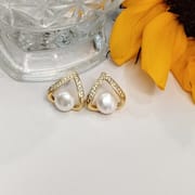 Natural freshwater pearl S925 silver needle triangle heart-shaped zircon pearl earrings temperament Joker earrings source manufacturers