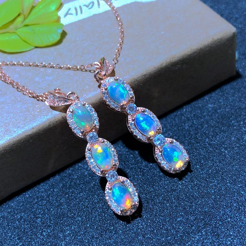 Natural Opal Opal Fire color dazzle pendant 925 silver fire color good factory wholesale