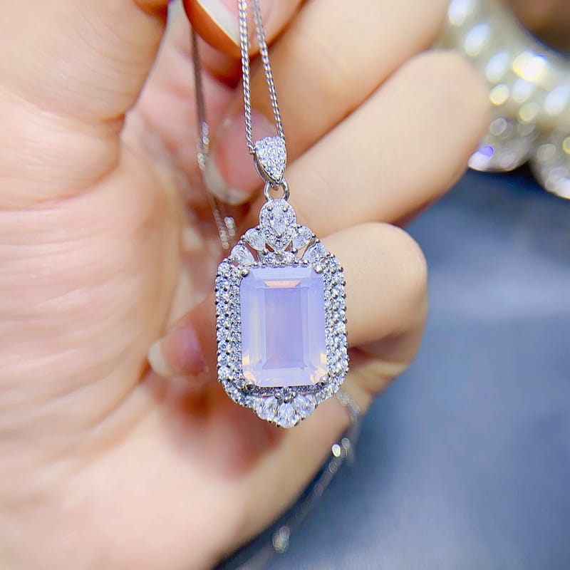 European and American fashion Natural amethyst pendant 10*14mm ladies pendant necklace 925 silver wholesale live trembles