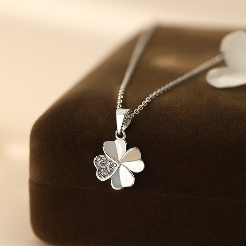 Abao 999 Pure Silver Light Luxury Four-Leaf Clover Necklace for Women, Korean Style, Simple Niche High-End Clavicle Chain Wholesale