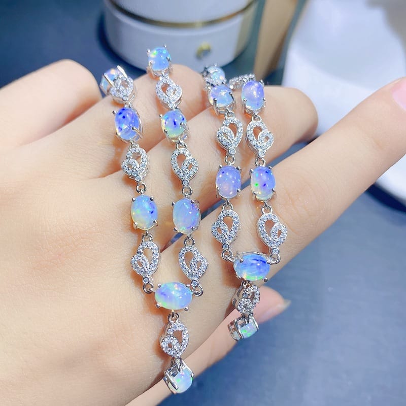 Natural Opal Necklace 5*7mm Ladies Chain Row Japanese Light Luxury Gem Fire Color Good Jewelry Live Supply
