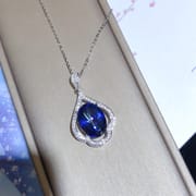New tasanto pendant 925 silver inlaid Topaz light luxury elegant gift for girlfriend one-piece delivery