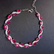 Simple time small fresh bracelet Ruby women's bracelet 925 silver inlaid ruby women's bracelet wholesale