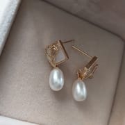 S925 Silver Needle Natural Pearl Geometric Earrings Light Luxury High-end White Shell Rose Pearl Earrings New Style