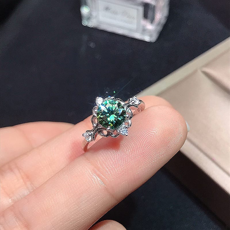 1 karat Green Mosang Diamond Women's Ring GRA Certificate Black Card Waist Code 925 Silver Inlay Platinum Plated