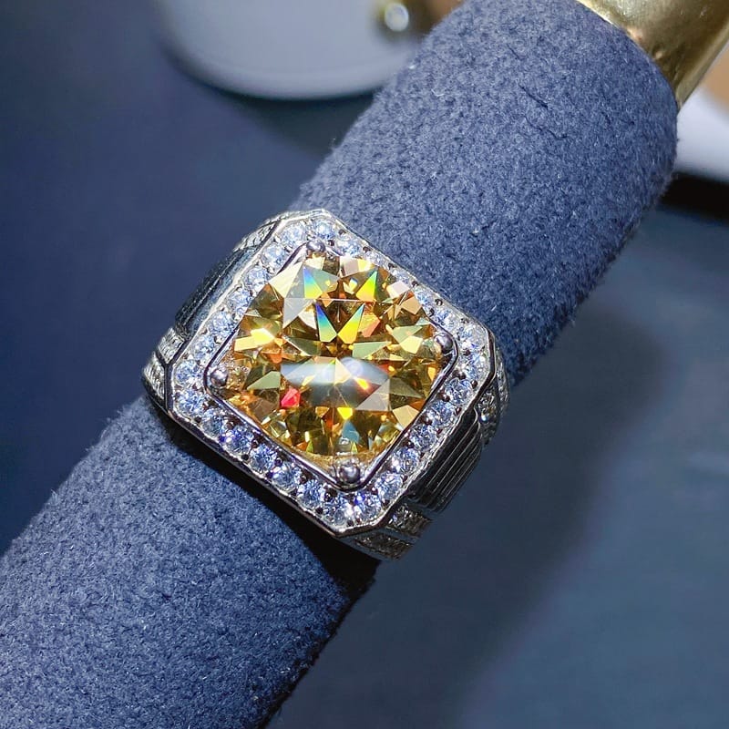 Men's diamond ring. 5 karat Yellow Diamond men's ring tested diamond pen with GRA certificate D color