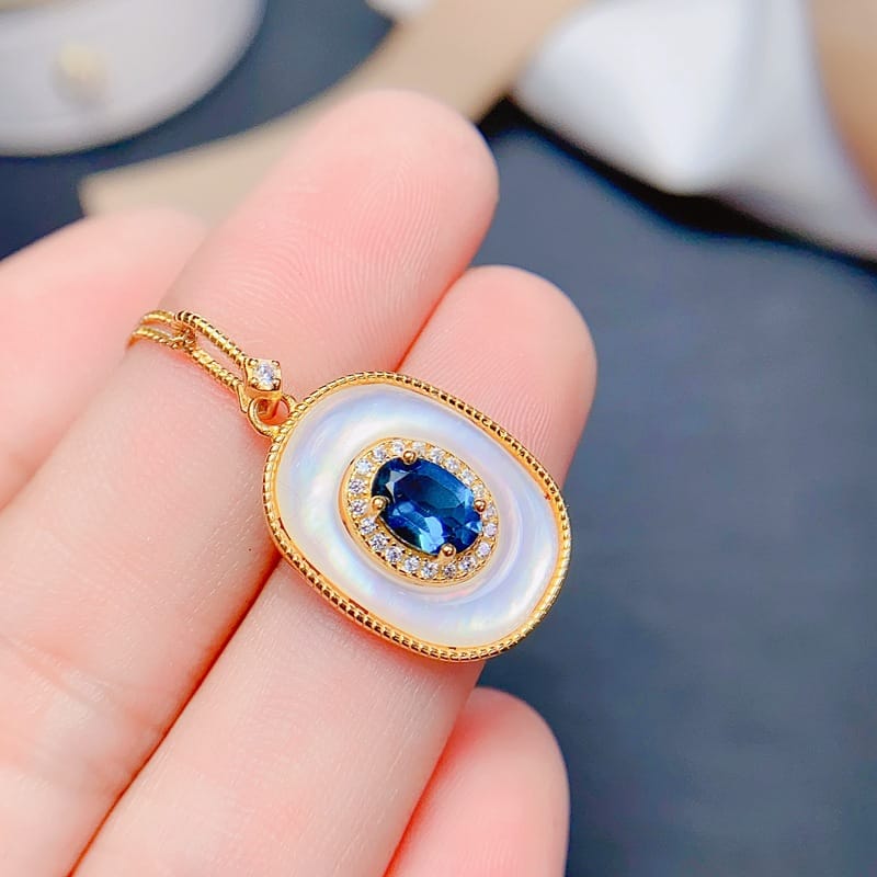 New natural London blue topaz pendant 5 * 7mm elegant clavicle chain 925 silver women's pendant wholesale