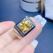 Men's diamond ring. 5 karat Yellow Diamond men's ring tested diamond pen with GRA certificate D color