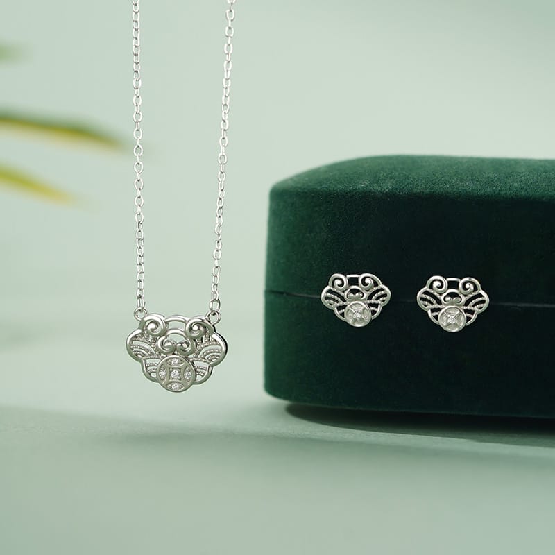 Original S999 Foot Silver New Ruyi Xiangyun Necklace Safe and Shunsui Snake Benmingnian Sweater Chain 