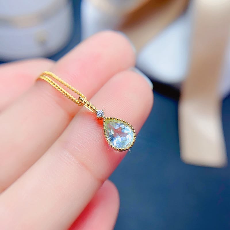 Simple natural aquamarine pendant water droplets 5*7mm clavicle chain pendant wholesale exquisite first-hand goods