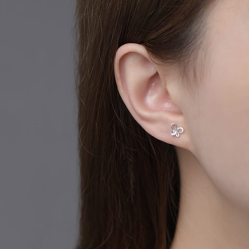 Original Po S999 Foot Silver Butterfly Flutter Series Sweet Multi-style Niche Han Feng Unique Earrings for Generational Hair
