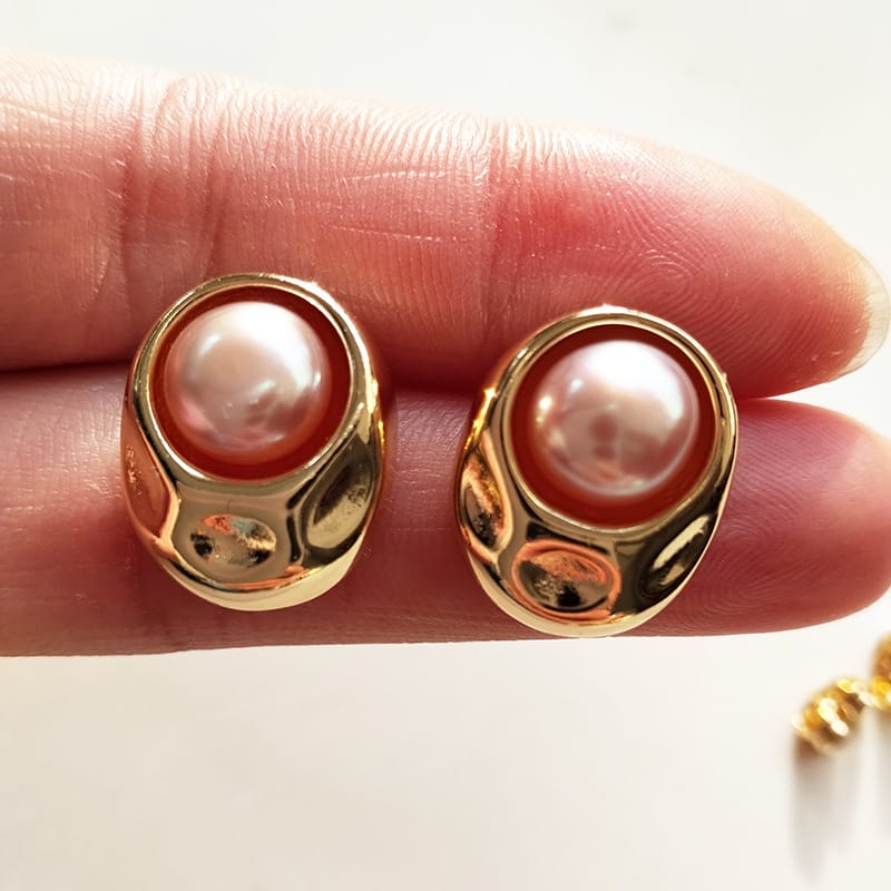 Natural Pearl Earrings Big Brand Same Style Light Luxury High-Level Design Elegant Earrings s925 Silver Needle Small Chanel Style Earrings