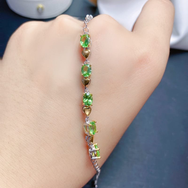 Natural Shafrei Garnet Bracelet Girl Bracelet 925 Silver Fresh Green Exquisite Color Treasure Wholesale