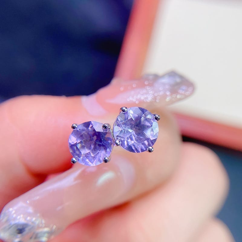Simple Natural amethyst stud earrings 925 silver ladies have tested one-piece delivery overseas supply wholesale