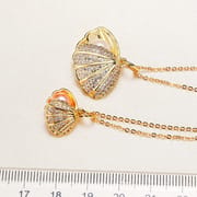 Shell Fresh Water Pearl Pendant Necklace