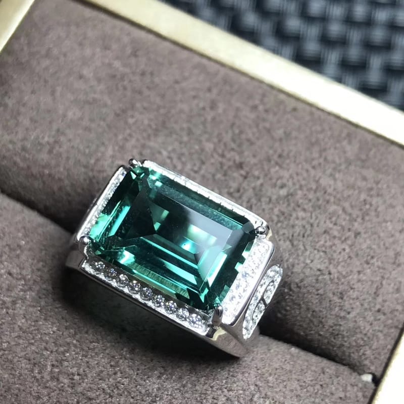 Heavy silver feels good recommended 925 silver Green Crystal men's ring adjustable