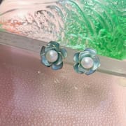 Natural Freshwater Pearl Earrings Sweet Fresh Green Camellia Pearl Earrings Light Luxury High-end Internet Celebrity Earrings