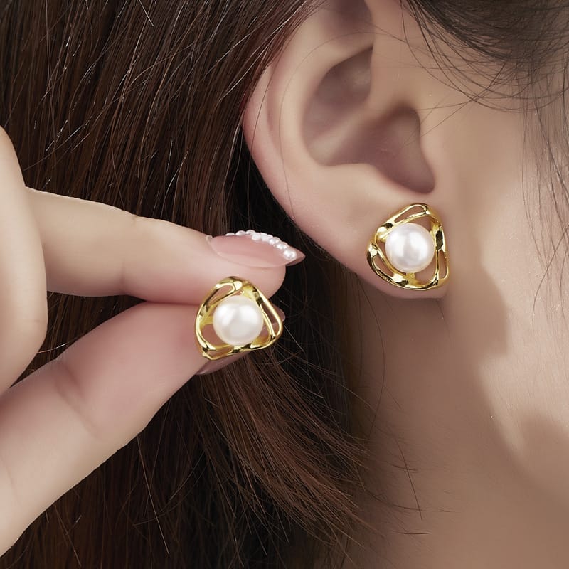 Natural Freshwater Pearl Earrings Triangle Hollow Pearl Earrings Niche Design Fashion Simple Earrings S925 Silver Needle