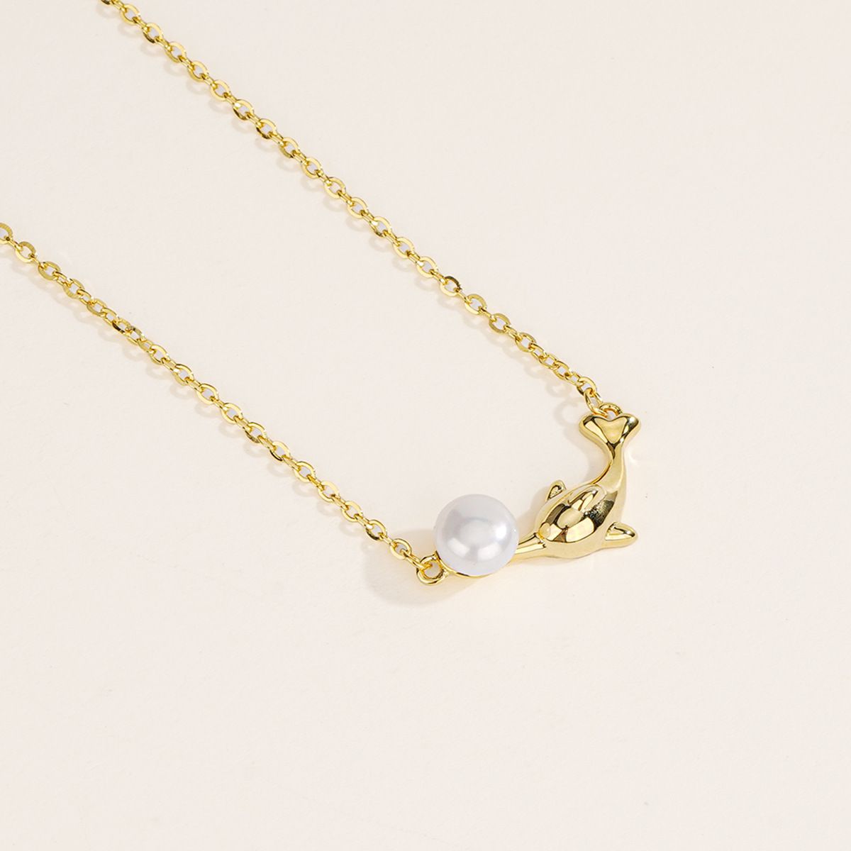 S925 sterling silver with fresh water pearl happy dolphin necklace