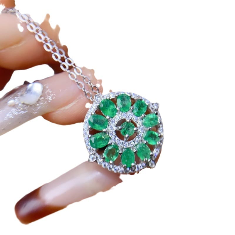 Fashionable natural emerald pendant 3 * 4mm women's pendant necklace 925 silver wholesale live broadcast supply