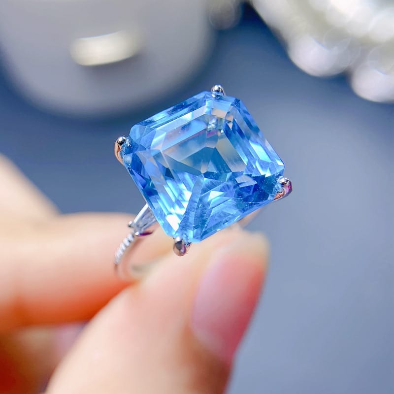 Simple small fresh 925 silver set Asche natural Topaz ring ladies live ring tremolo supply