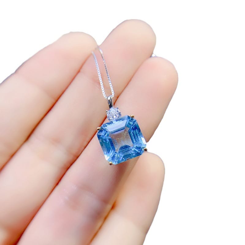 Fashion Girl pendant GIY natural Asche blue topaz necklace 925 silver 10 * 10mm chain live supply