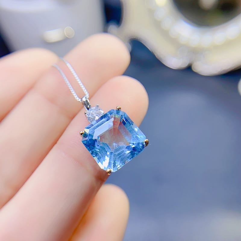 Fashion Girl pendant GIY natural Asche blue topaz necklace 925 silver 10 * 10mm chain live supply