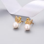 Freshwater pearl earrings gentle small fresh fashion cute little Swan inlaid zircon niche earrings women's simple personality